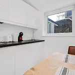 Stylish Studio In Heart Of London- Great Transport
